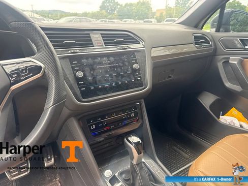 Used 2024 Volkswagen Tiguan SE R-Line AWD/4WD image 16