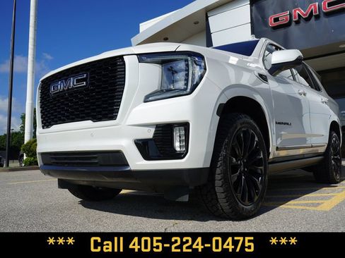 Used 2021 GMC Yukon Denali w/ Denali Ultimate Package AWD/4WD image 4