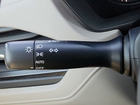 Certified 2025 Subaru Forester image 22