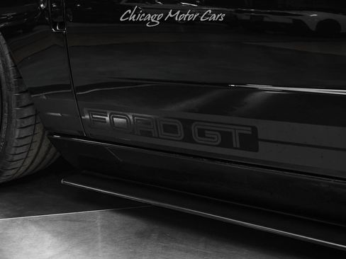 Used 2006 Ford GT image 39