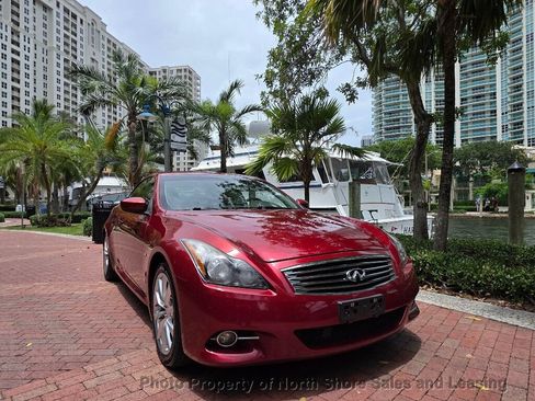 Used 2014 INFINITI Q60 Convertible w/ Premium Package RWD image 4