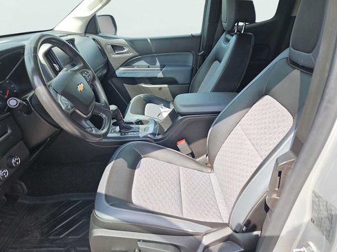 Used 2015 Chevrolet Colorado Z71 AWD/4WD image 29
