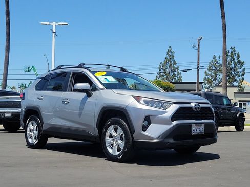 Used 2019 Toyota RAV4 XLE FWD image 36