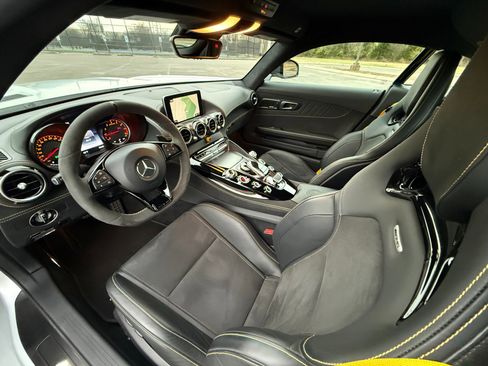 Used 2018 Mercedes-Benz AMG GT R image 17