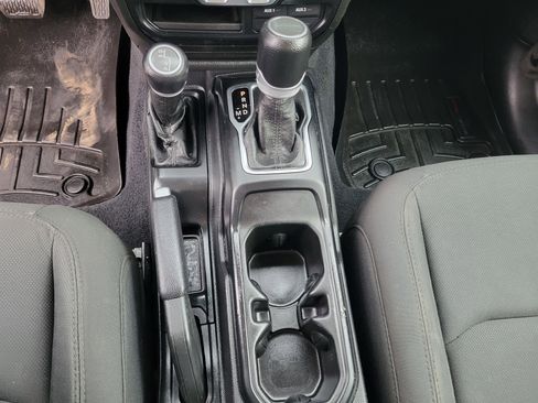 Used 2020 Jeep Gladiator Sport w/ Quick Order Package 24S image 25