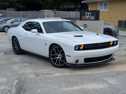 Used 2016 Dodge Challenger R/T Scat Pack w/ Leather Interior Group