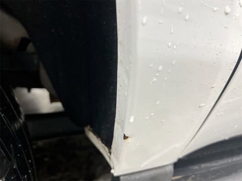 Used 2019 GMC Yukon XL SLT image 34