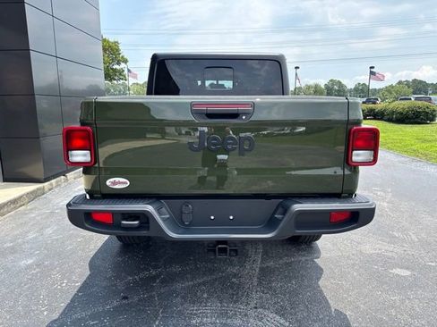 Used 2023 Jeep Gladiator Sport AWD/4WD image 26