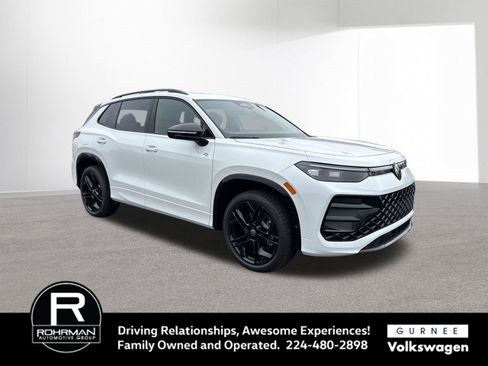 New 2026 Volkswagen Tiguan SE R-Line AWD/4WD image 2