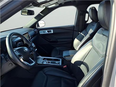 Used 2023 Ford Explorer ST w/ Equipment Group 401A image 12