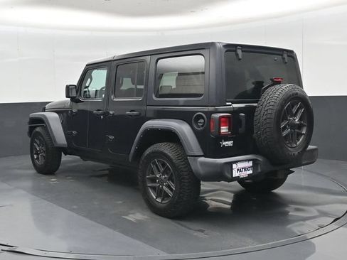 Used 2024 Jeep Wrangler Unlimited Sport AWD/4WD image 30