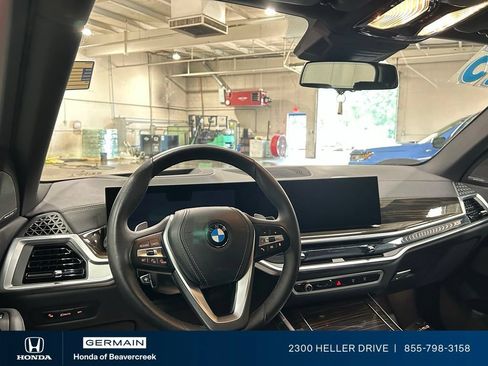 Used 2025 BMW X5 xDrive40i w/ Premium Package AWD/4WD image 15