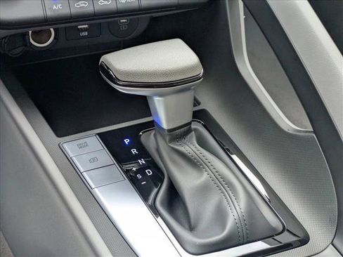 New 2026 Hyundai Elantra SE image 16