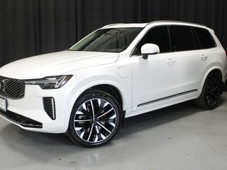 Used 2025 Volvo XC90 T8 Ultra video 1