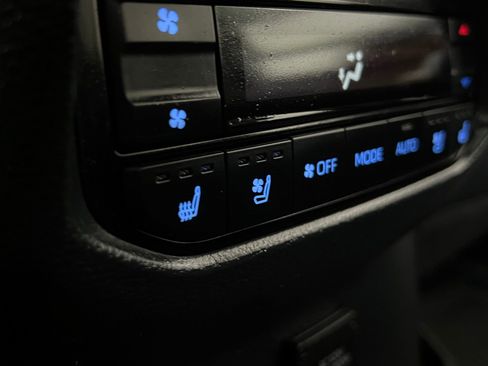 Certified 2023 Toyota Sequoia Capstone image 30