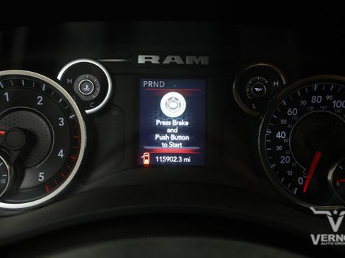 Used 2023 RAM 3500 Big Horn w/ Night Edition AWD/4WD image 9