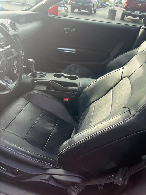 Used 2015 Ford Mustang Premium RWD image 15