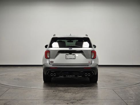 Used 2020 Ford Explorer ST w/ Premium Technology Package image 7