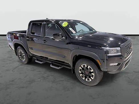 Used 2024 Nissan Frontier PRO-4X w/ Technology Package AWD/4WD image 5