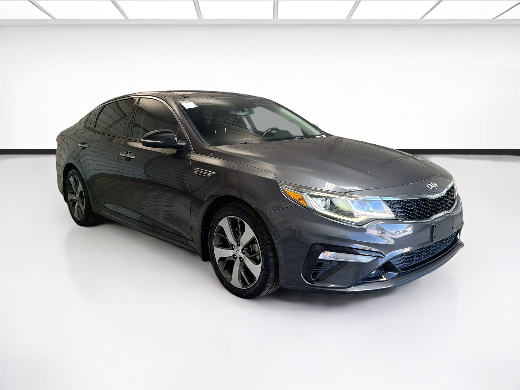 Used 2019 Kia Optima S w/ S Panoramic Sunroof Package FWD image 3