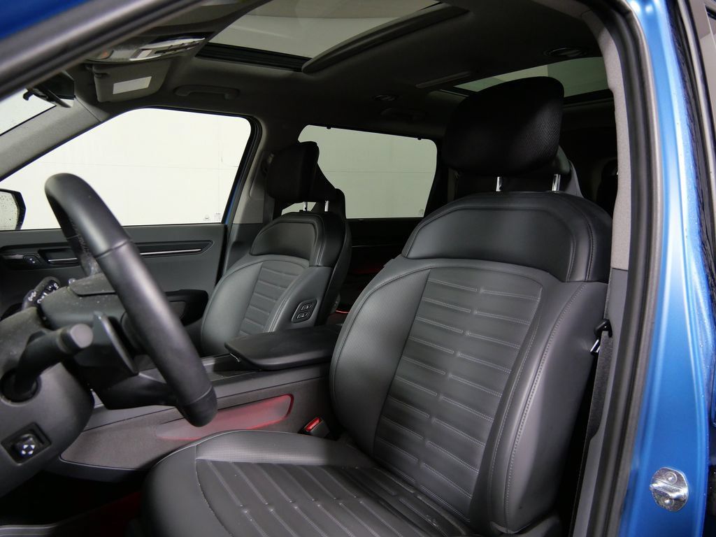 Used 2024 Kia EV9 Land AWD/4WD image 10