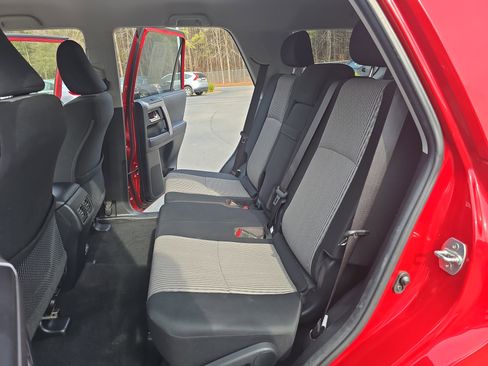 Used 2024 Toyota 4Runner SR5 image 14