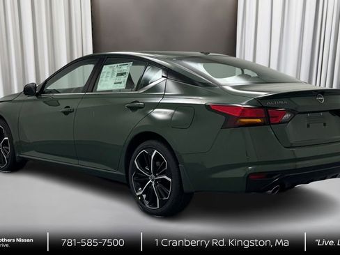 New 2026 Nissan Altima 2.5 SR w/ SR Premium Package AWD/4WD image 7