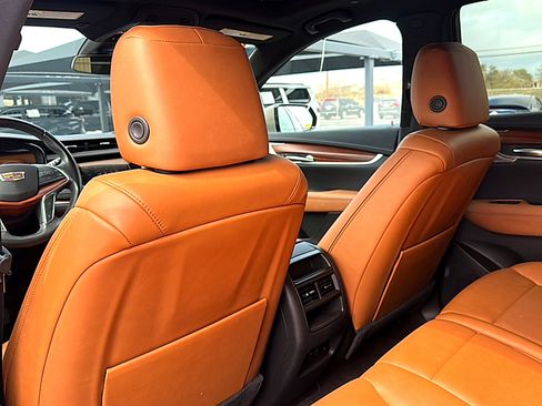 Used 2022 Cadillac XT5 Premium Luxury image 18