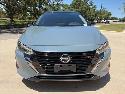 Used 2025 Nissan Sentra SR FWD image 7