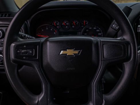 Used 2022 Chevrolet Silverado 2500 Custom w/ Custom Value Package AWD/4WD image 24