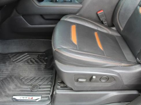 Used 2024 GMC Sierra 1500 AT4 w/ Technology Package AWD/4WD image 45