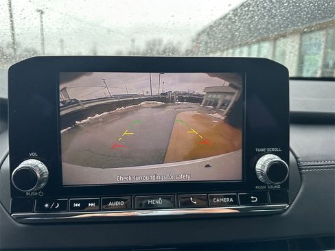 Used 2023 Mitsubishi Outlander ES image 18