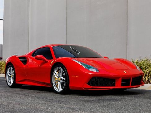 Used 2019 Ferrari 488 Spider image 54