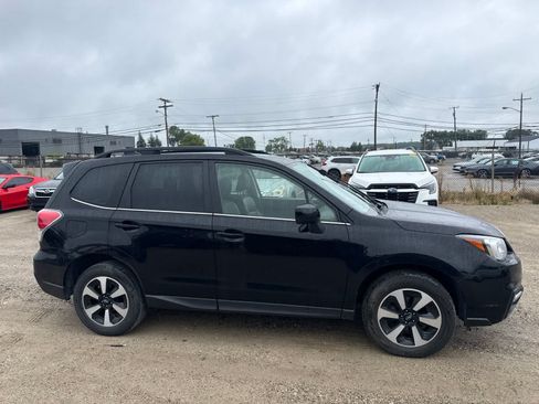 Used 2018 Subaru Forester 2.5i Limited AWD/4WD image 9