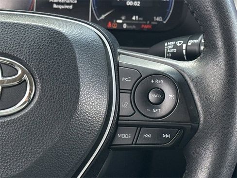 Used 2023 Toyota RAV4 Limited image 15