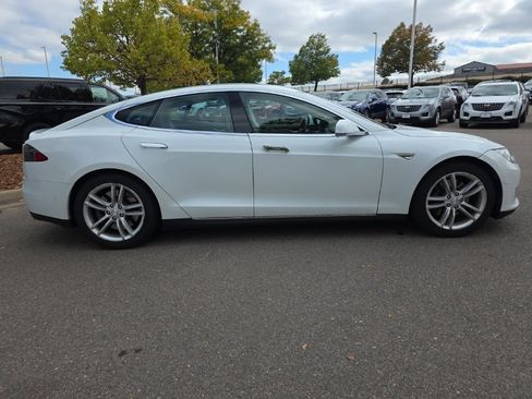 Used 2015 Tesla Model S 85D image 7