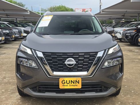 Used 2022 Nissan Rogue SV w/ SV Premium Package FWD image 8