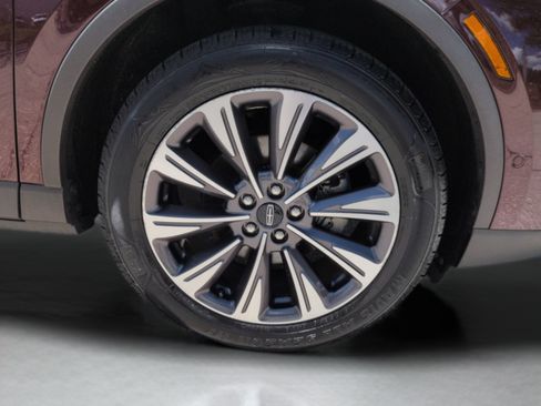 Used 2020 Lincoln Corsair Reserve w/ Equipment Group 202A AWD/4WD image 13