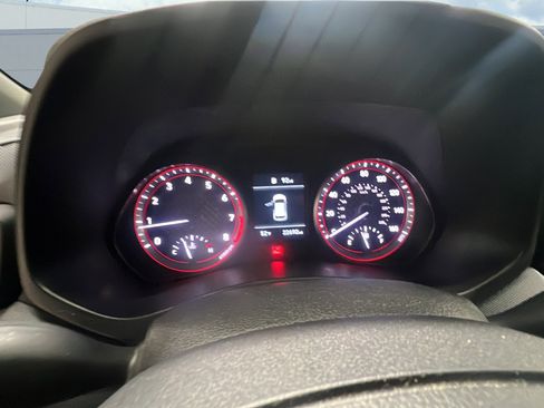 Used 2020 Hyundai Veloster 2.0 image 16