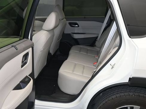 Used 2023 Nissan Rogue SL w/ SL Premium Package FWD image 22