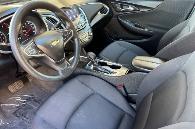 Used 2024 Chevrolet Malibu LT FWD image 12