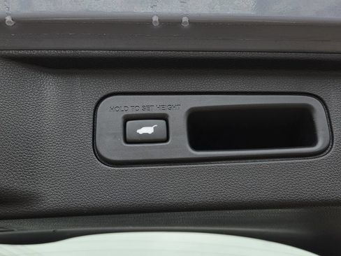 Certified 2025 Honda Pilot Touring image 27