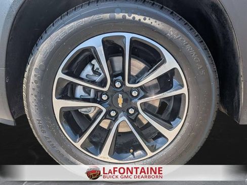 Used 2024 Chevrolet TrailBlazer LT FWD image 32