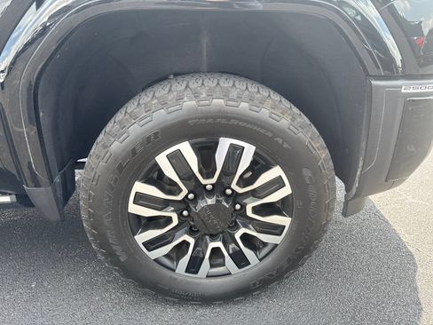 Used 2025 GMC Sierra 2500 Denali Ultimate AWD/4WD image 35