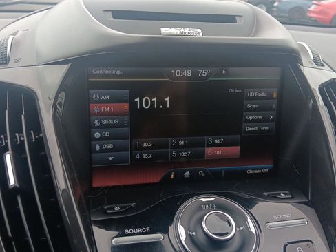 Used 2013 Ford Escape Titanium w/ Parking Technology Pkg AWD/4WD image 17