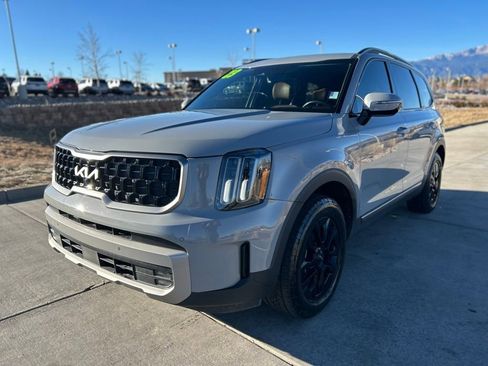 Used 2023 Kia Telluride SX Prestige X-Pro image 3