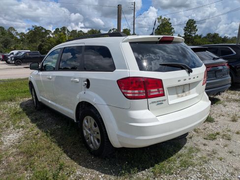 Used 2019 Dodge Journey SE FWD image 5