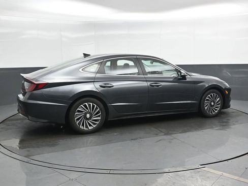 Certified 2023 Hyundai Sonata Limited w/ Cargo Package image 3
