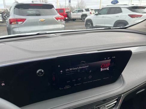 Used 2025 Buick Encore GX Preferred image 18