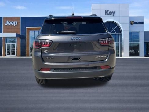 Used 2022 Jeep Compass Limited AWD/4WD image 11